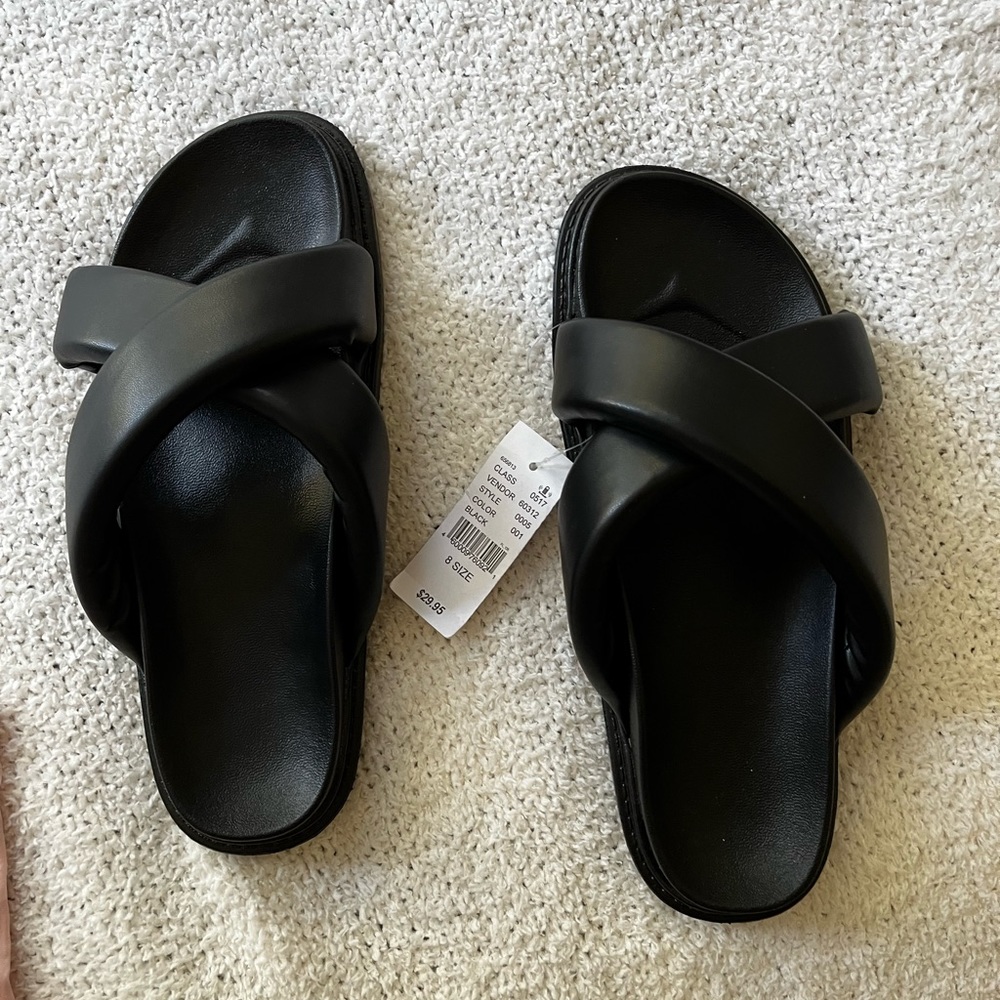 Pacsun NWT cross over sandals